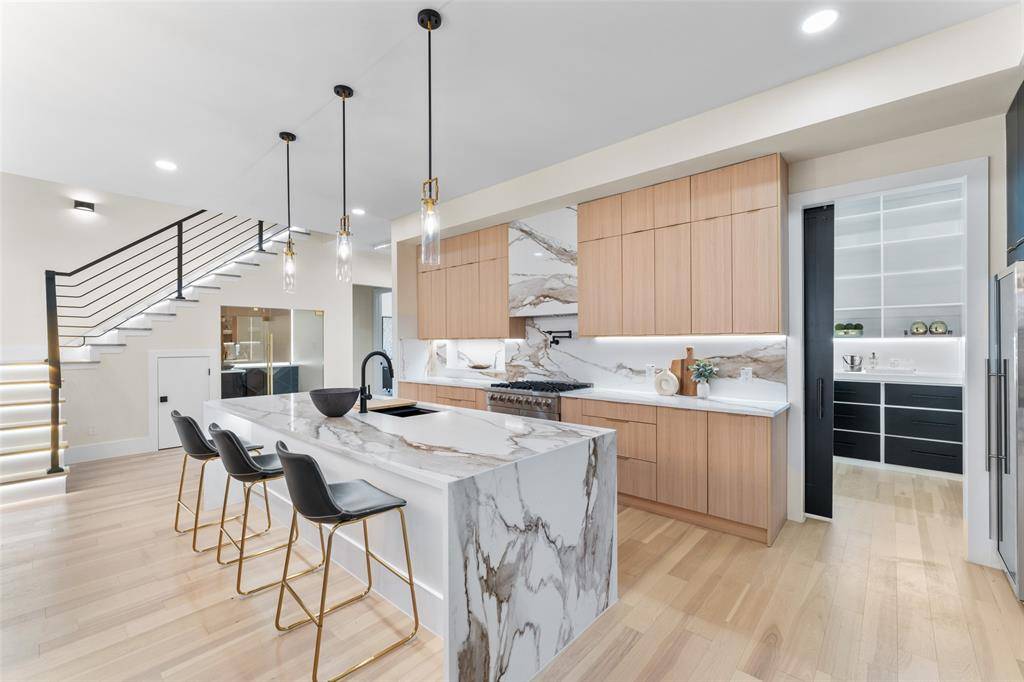 4717 Linnet Lane, Dallas, TX 75209