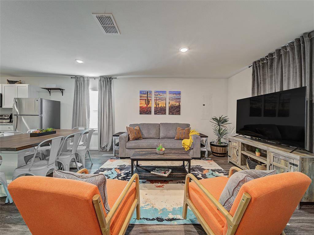 921 W 9th Street, Bonham, TX 75418