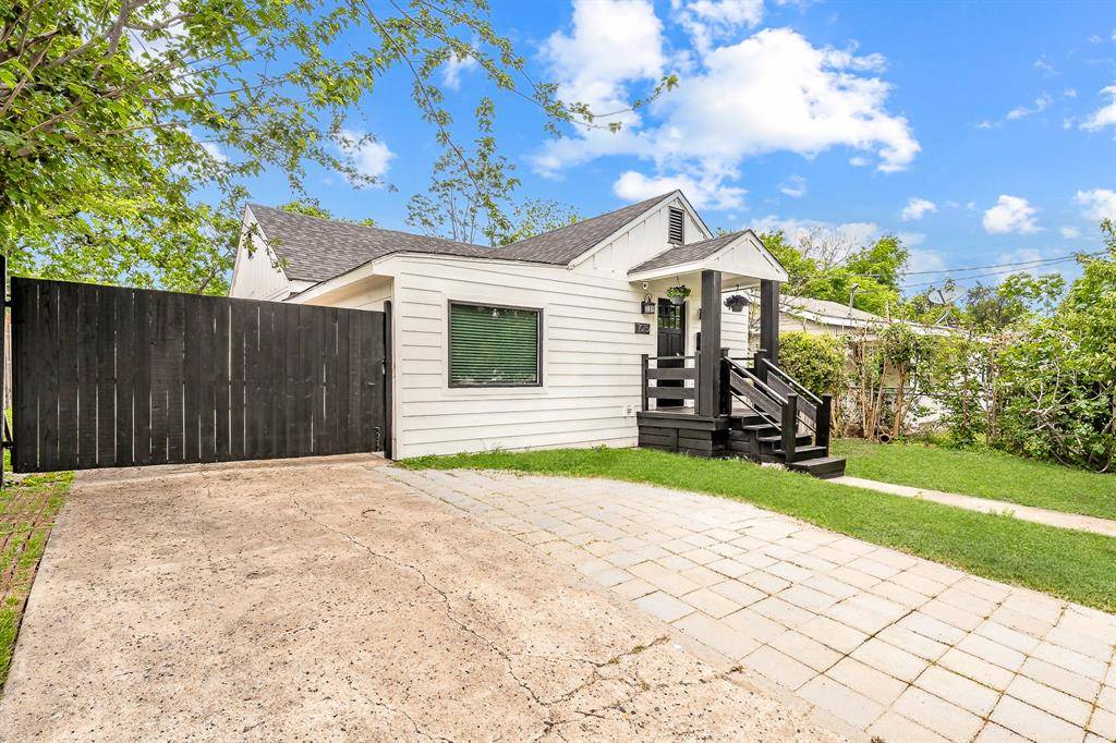 1015 Epenard Street, Dallas, TX 75211