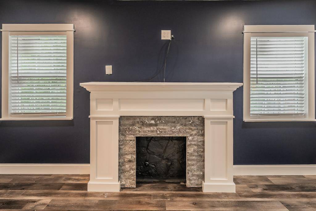 1015 Epenard Street, Dallas, TX 75211