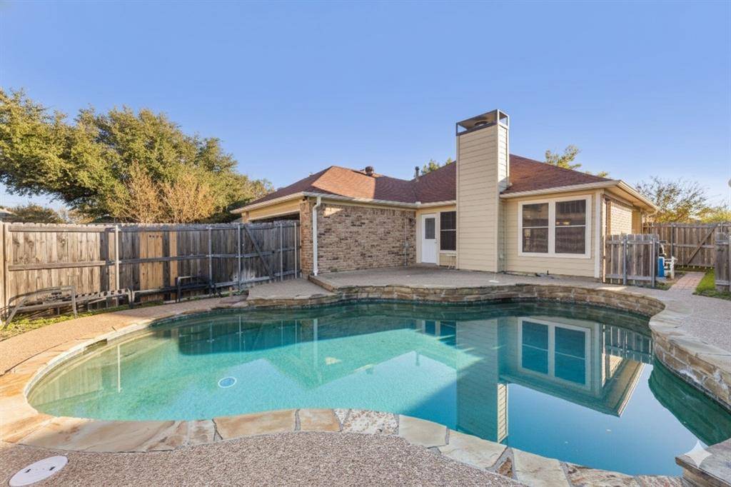 1813 Frosted Hill Drive, Carrollton, TX 75010