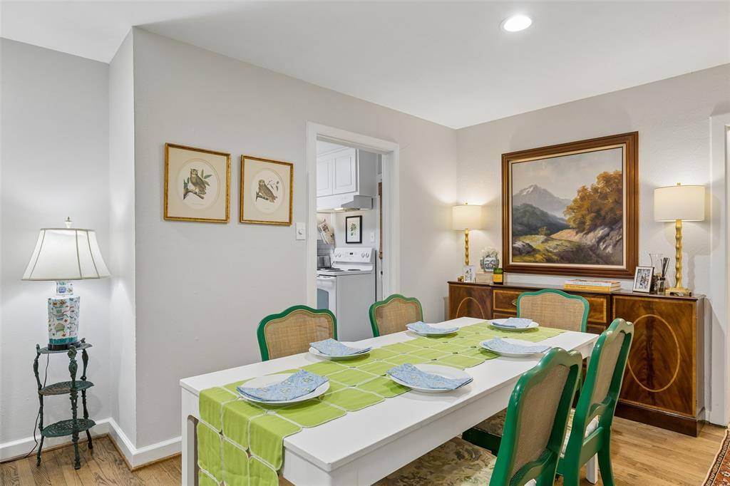 608 Coolair Drive, Dallas, TX 75218