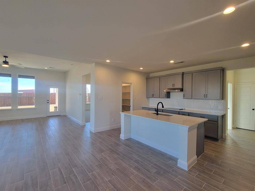 4424 Aralia Drive, Fort Worth, TX 76036