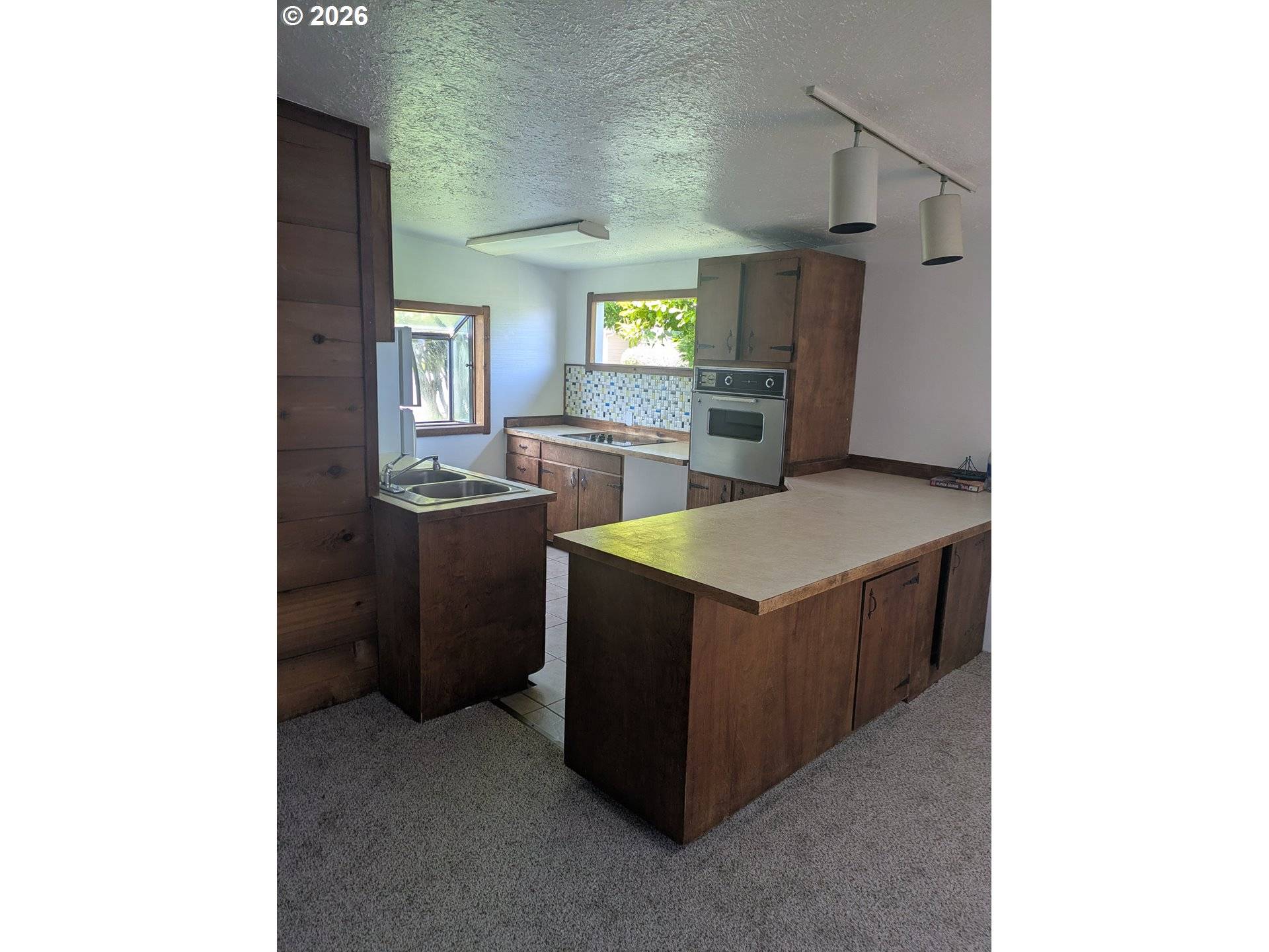 1116 7TH ST, Florence, OR 97439