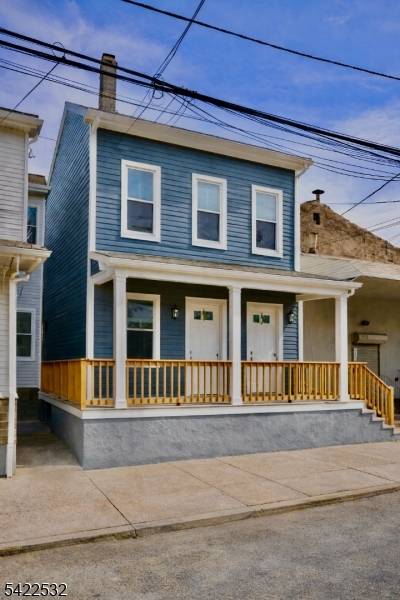 68 Arch St, Paterson City, NJ 07522