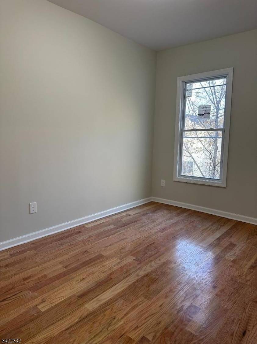 68 Arch St, Paterson City, NJ 07522