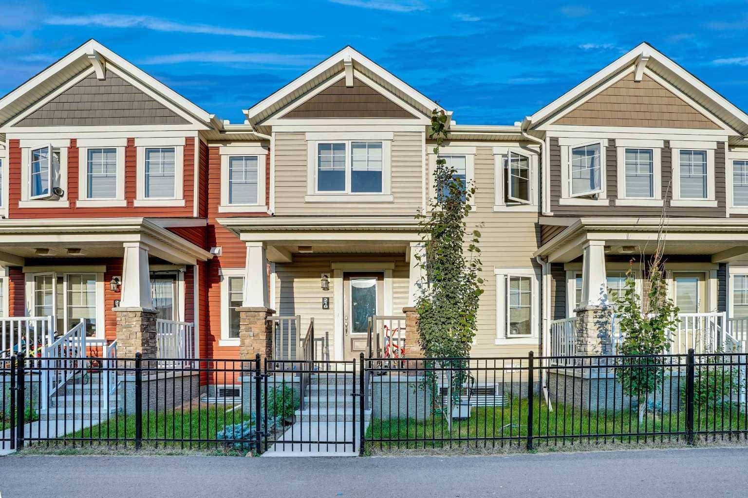 216 Windbury LN SW, Airdrie, AB T4B 5J5