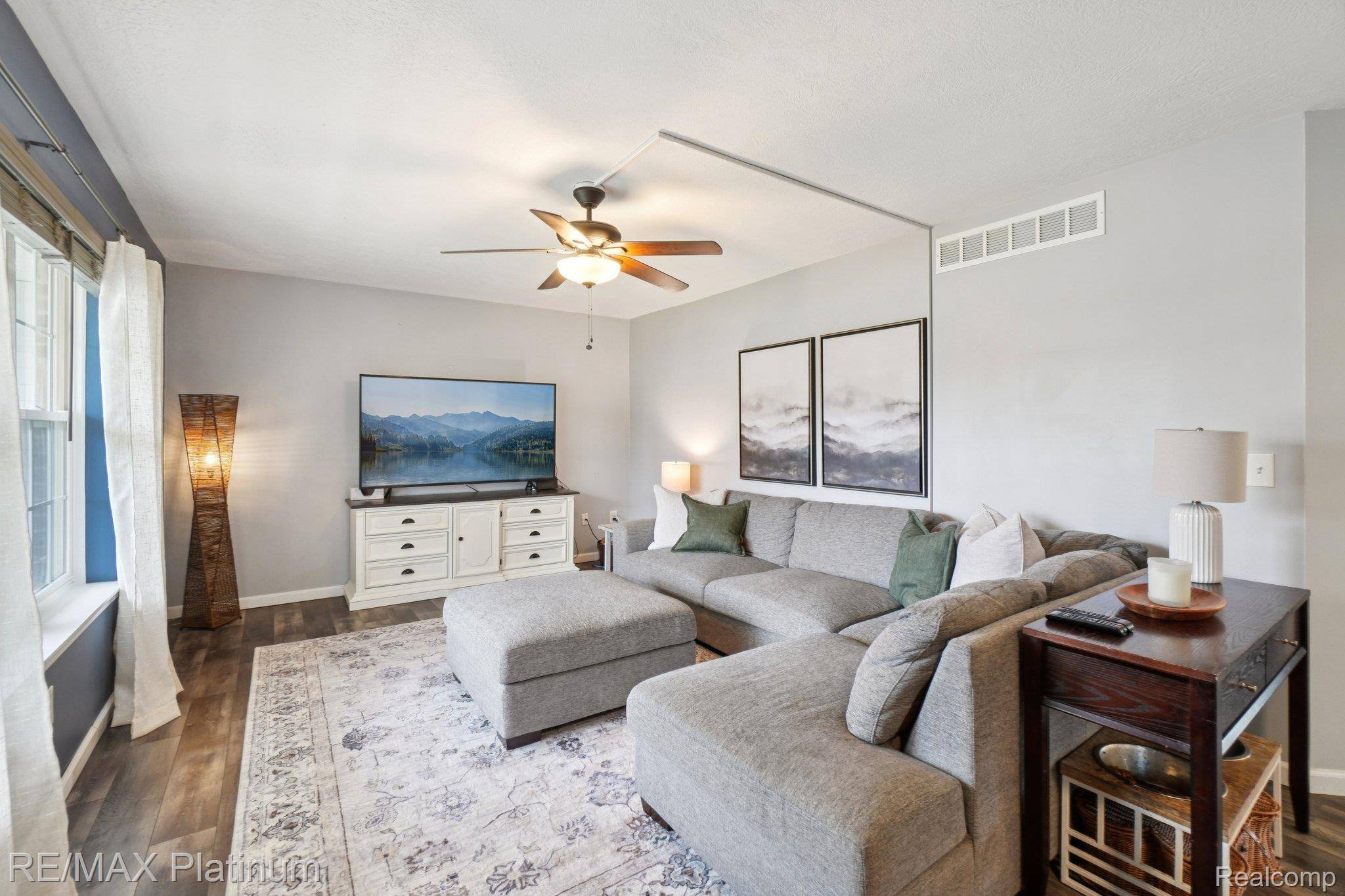 2570 Castle Rock CT, Oceolatownship_livingston, MI 48843