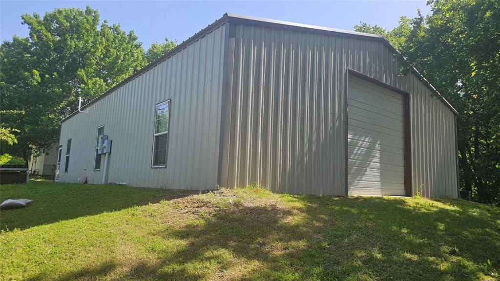 223 W 2nd Street, Bonham, TX 75418