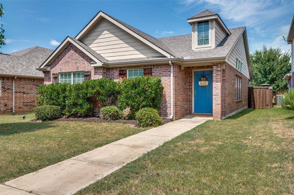 8823 Eastwood Avenue, Cross Roads, TX 76227