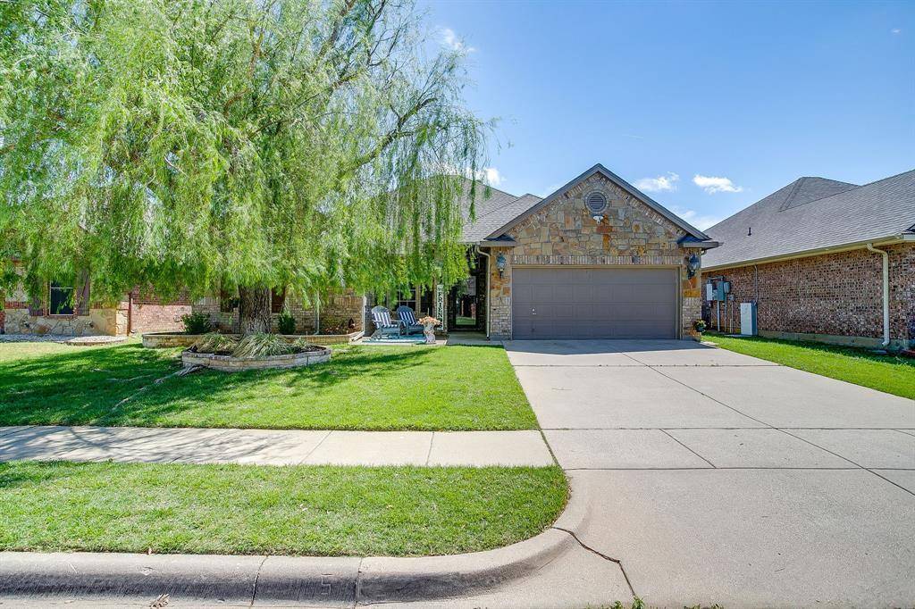 1733 Colorado Drive, Burleson, TX 76028