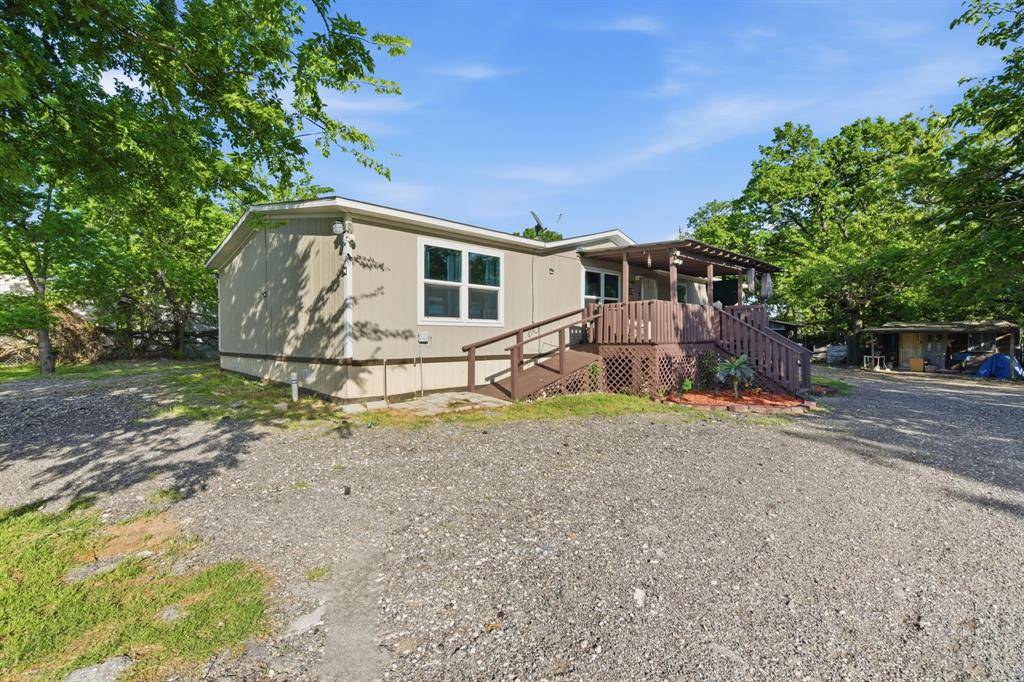 1404 Sheri Lane N, Pelican Bay, TX 76020