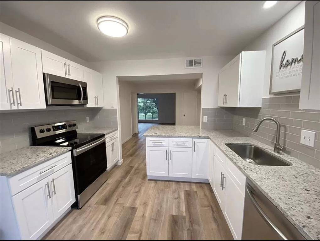 8057 Meadow Road #202, Dallas, TX 75231