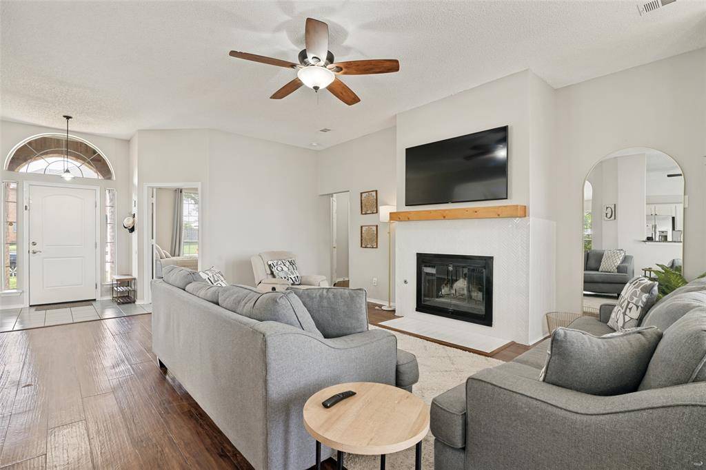 4803 Maple Shade Avenue, Sachse, TX 75048