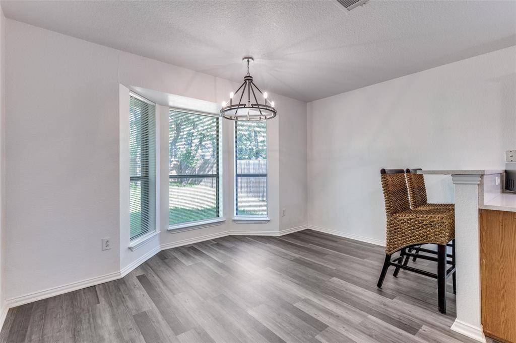 741 Oak Park Drive, Azle, TX 76020