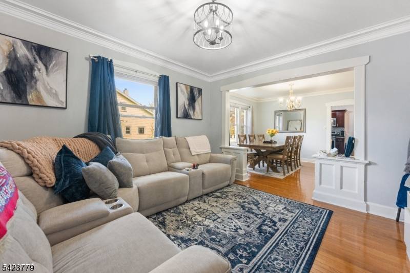 191 E 9Th St, Clifton City, NJ 07011