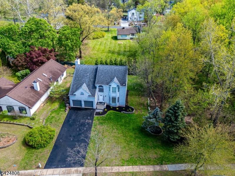 15 Barbour Pl, Piscataway Twp., NJ 08854