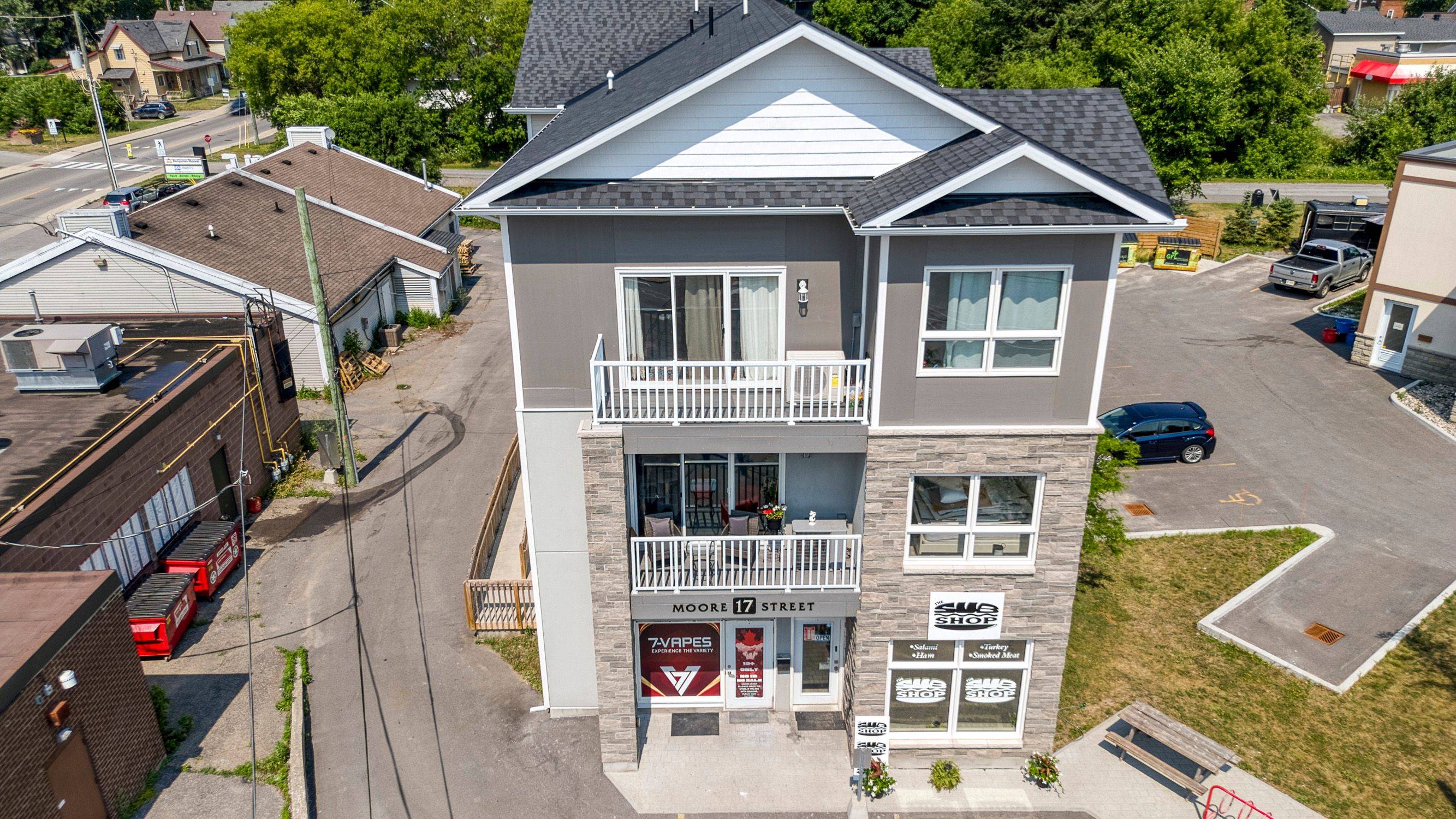 17 Moore ST, Carleton Place, ON K7C 2R4