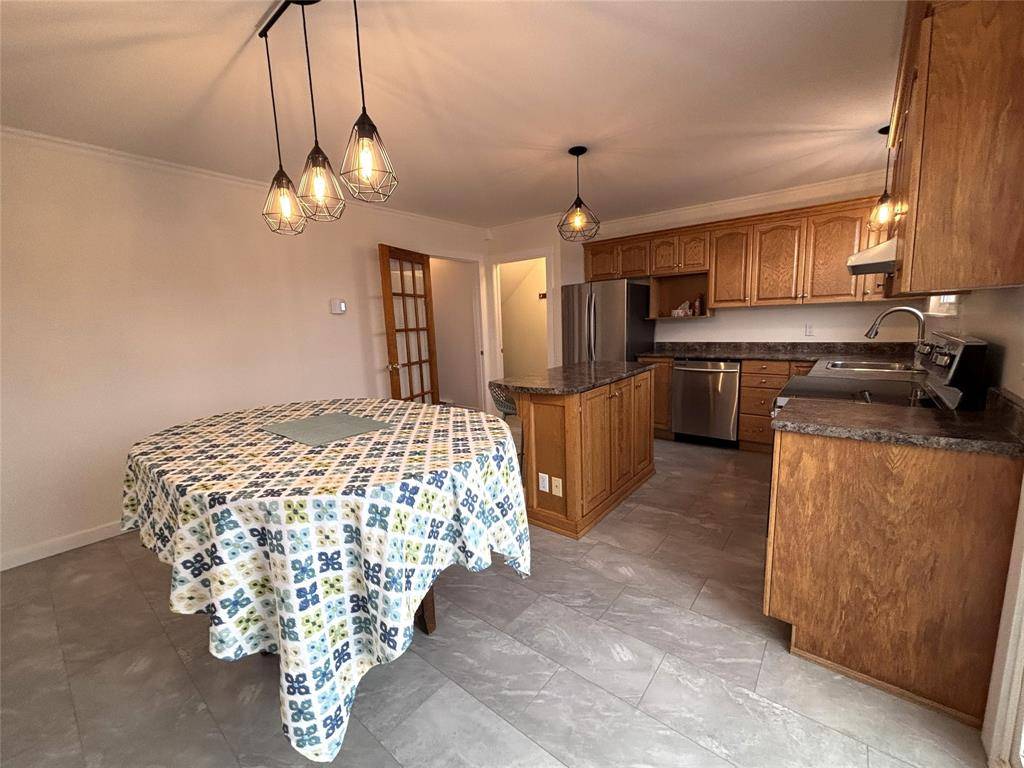 34 Robinsons Place, St. John's, NL A1E4L1