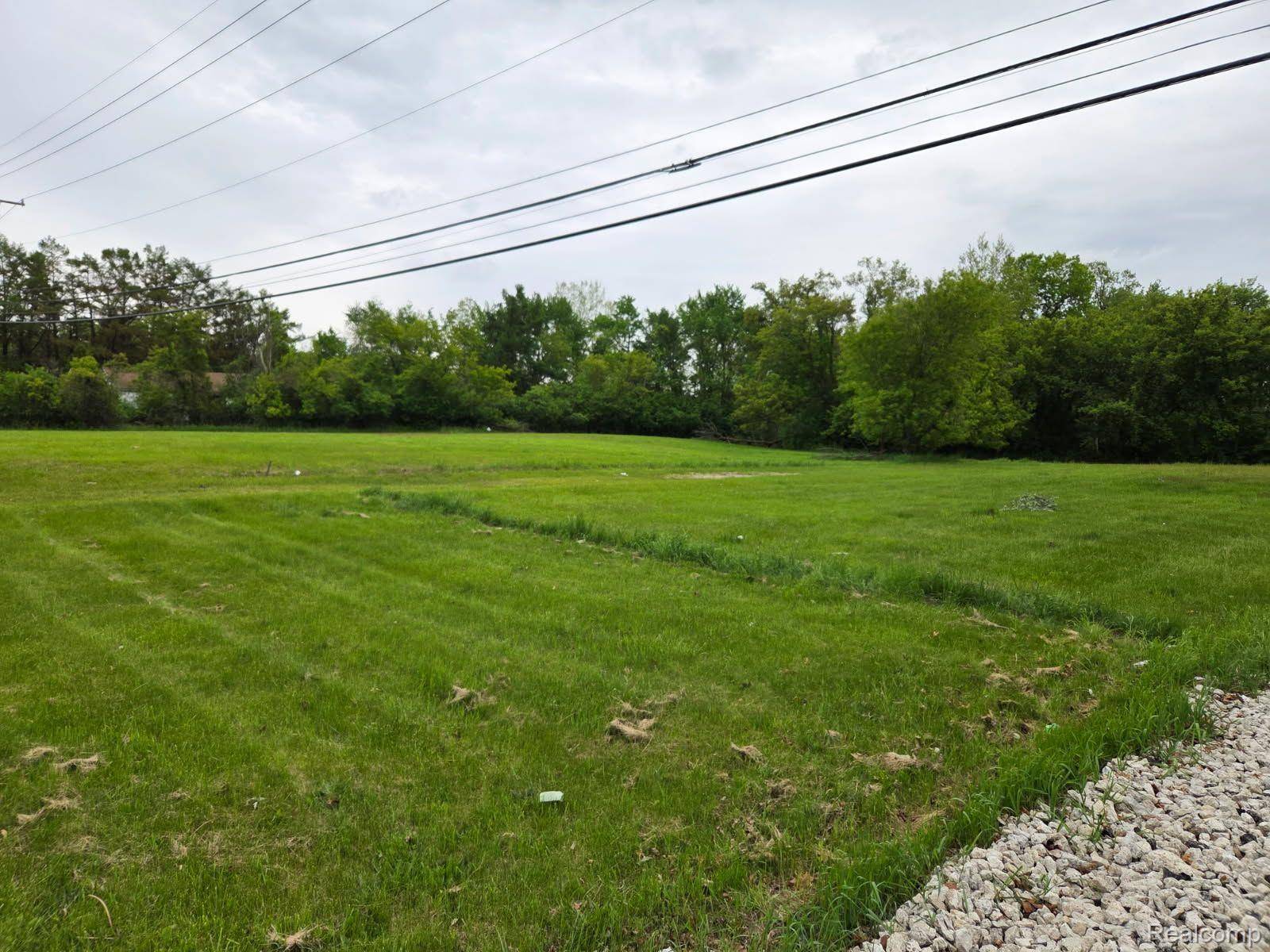 7585 Pontiac Trail, West Bloomfield Twp, MI 48323