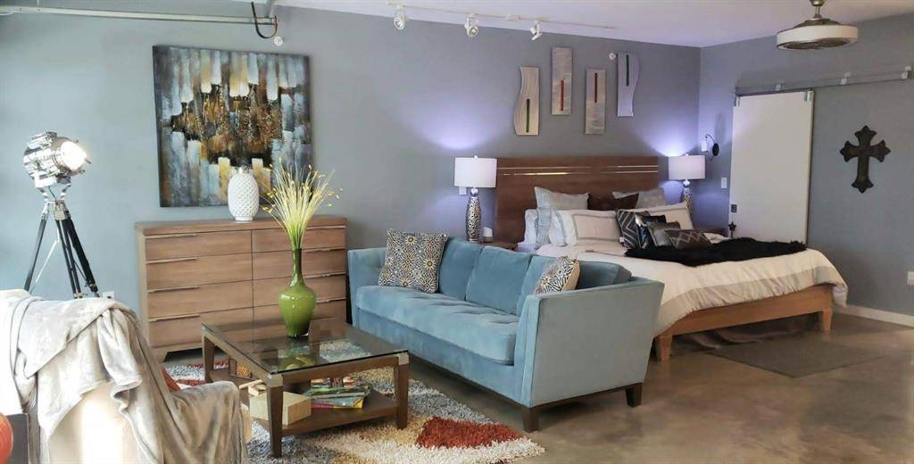 1111 S Akard Street #211, Dallas, TX 75215