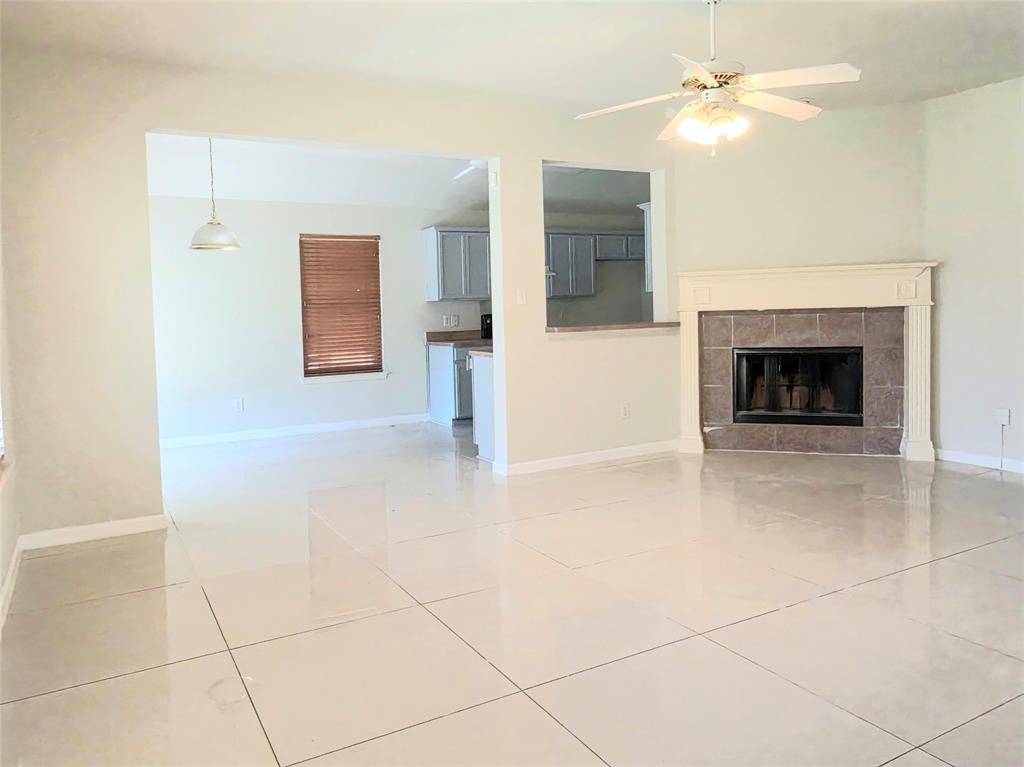 2947 Appaloosa Drive, Dallas, TX 75237