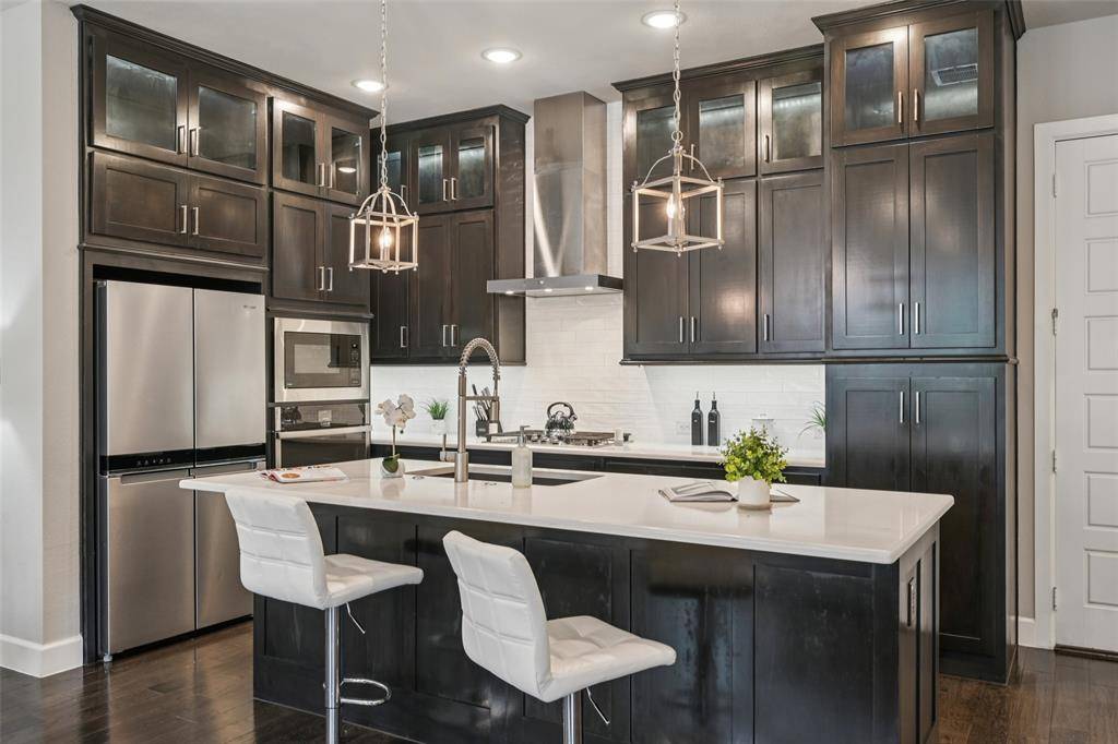 7024 Mistflower Lane, Dallas, TX 75231