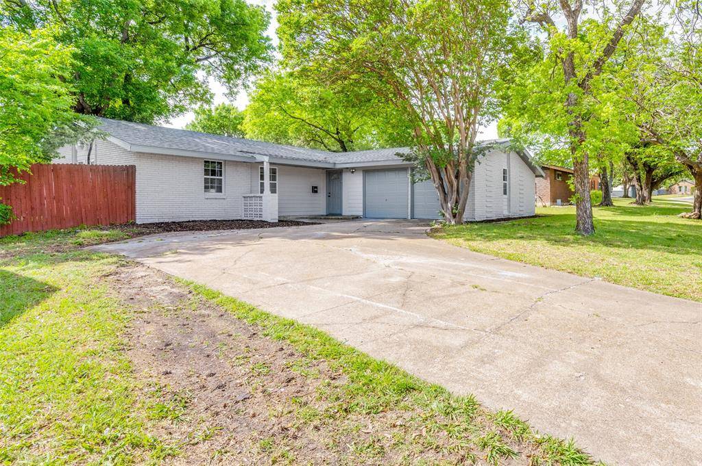 2010 Durham Street, Irving, TX 75062