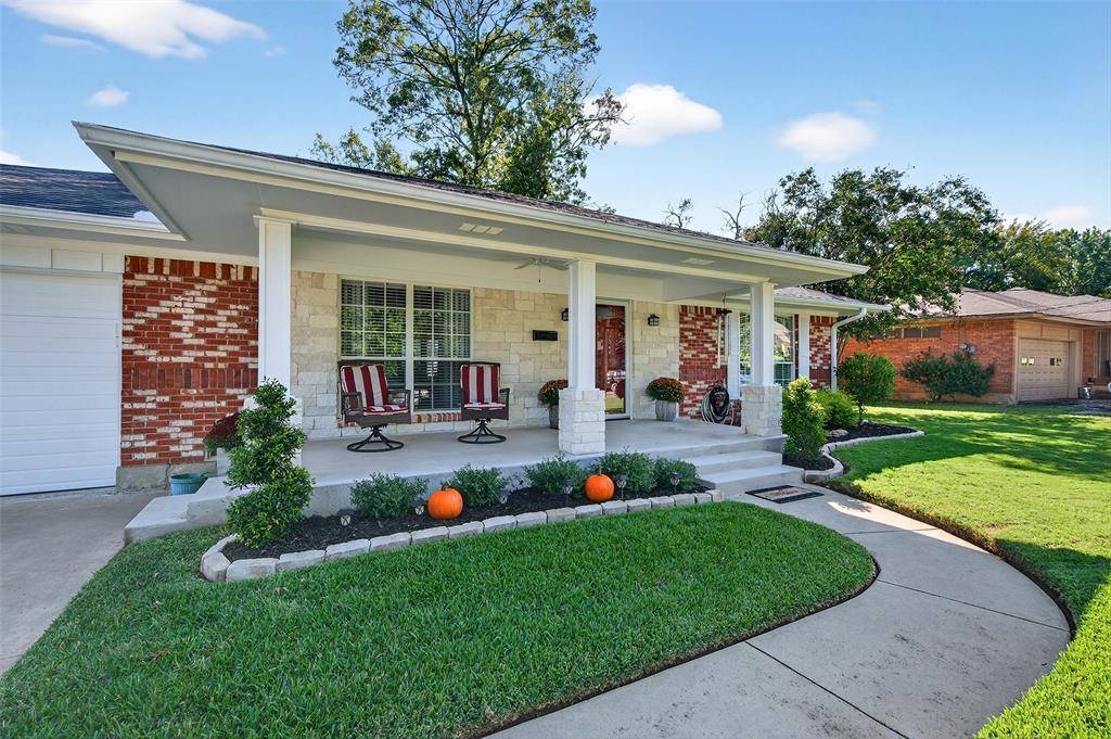 230 Center Street, Whitesboro, TX 76273