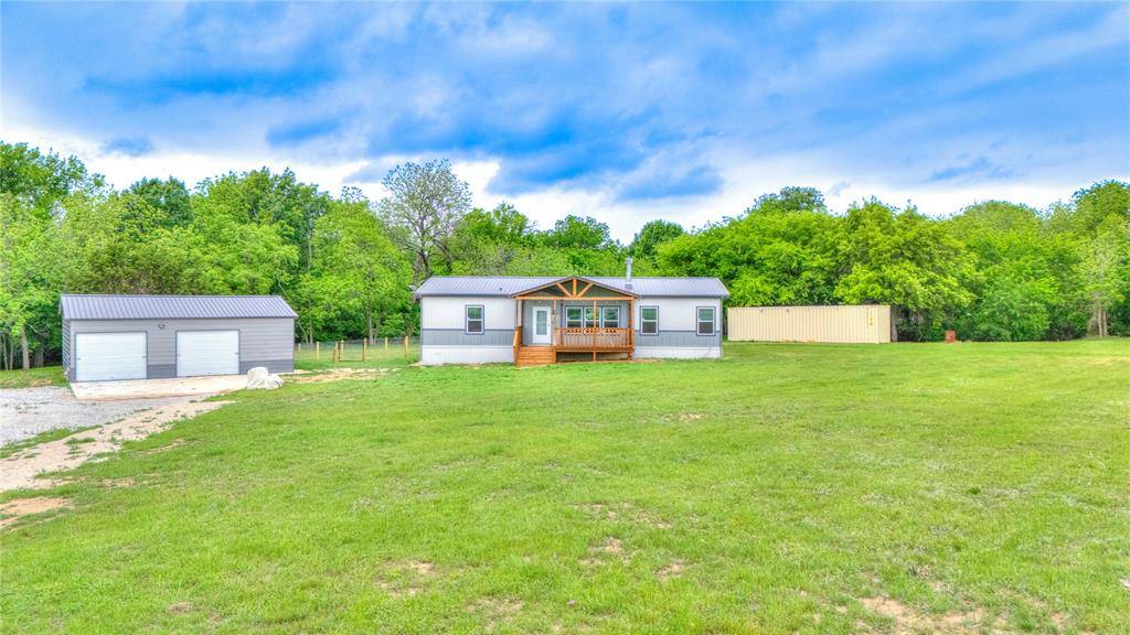 135 Lelon Lane, Springtown, TX 76082