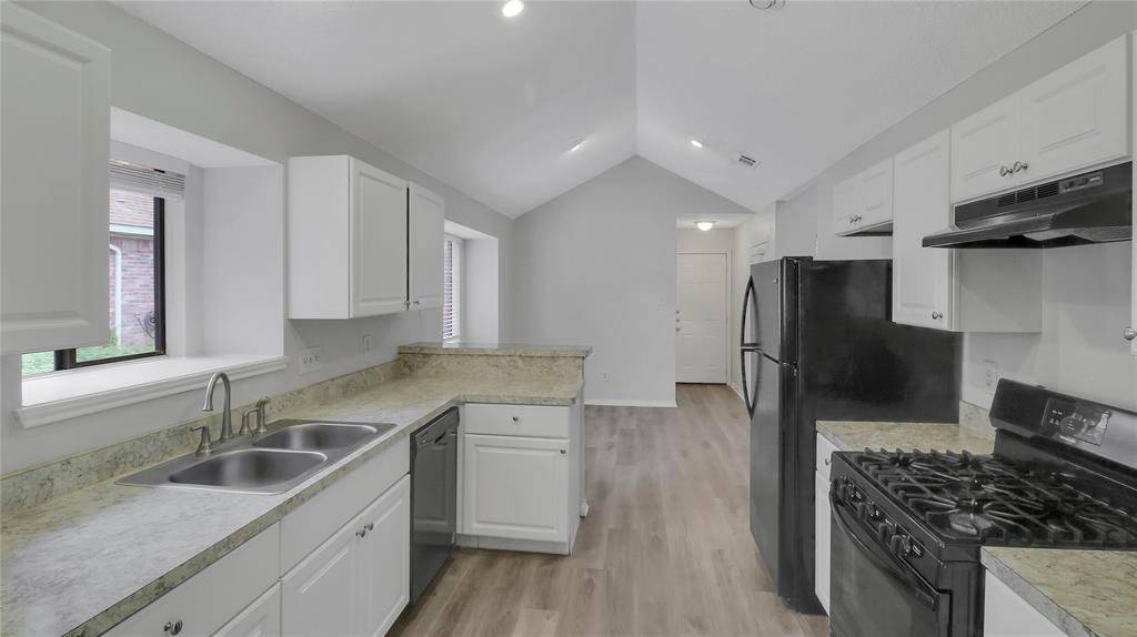 709 Desoto Drive, Desoto, TX 75115