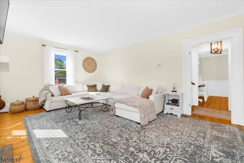 110 Hillcrest Rd., Readington Twp., NJ 08822