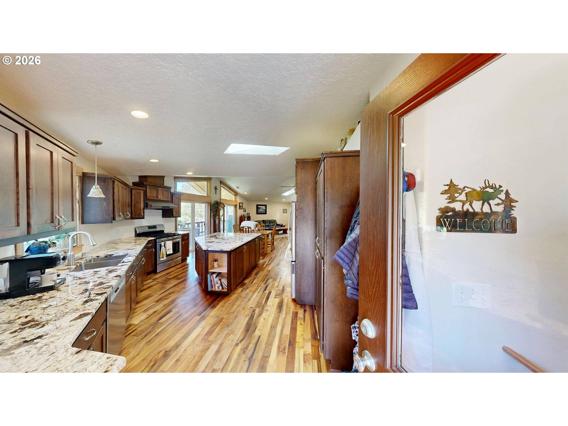 17638 LEWIS CREEK RD, Brookings, OR 97415