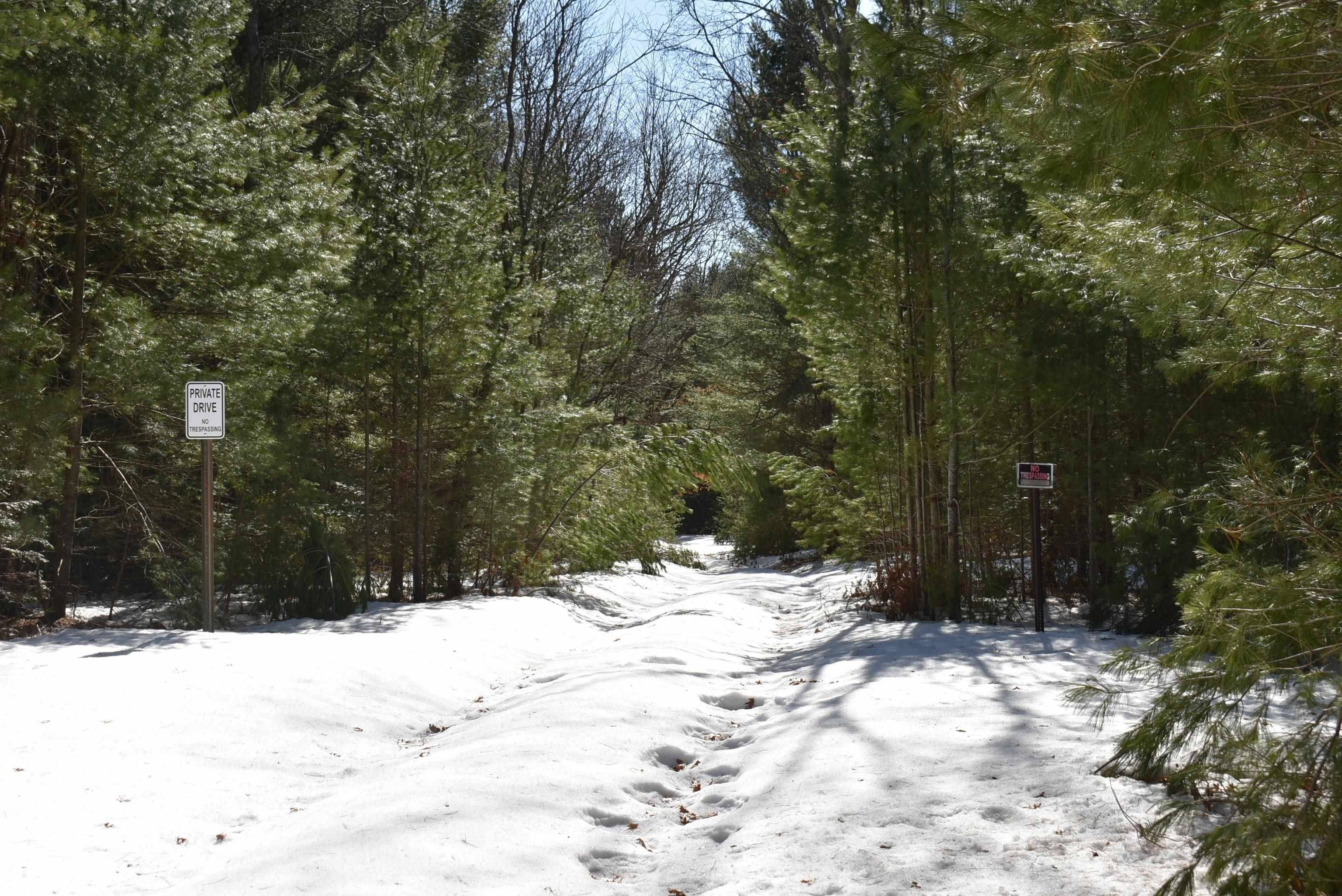 Roop RD, Paradise Twp, MI 49649