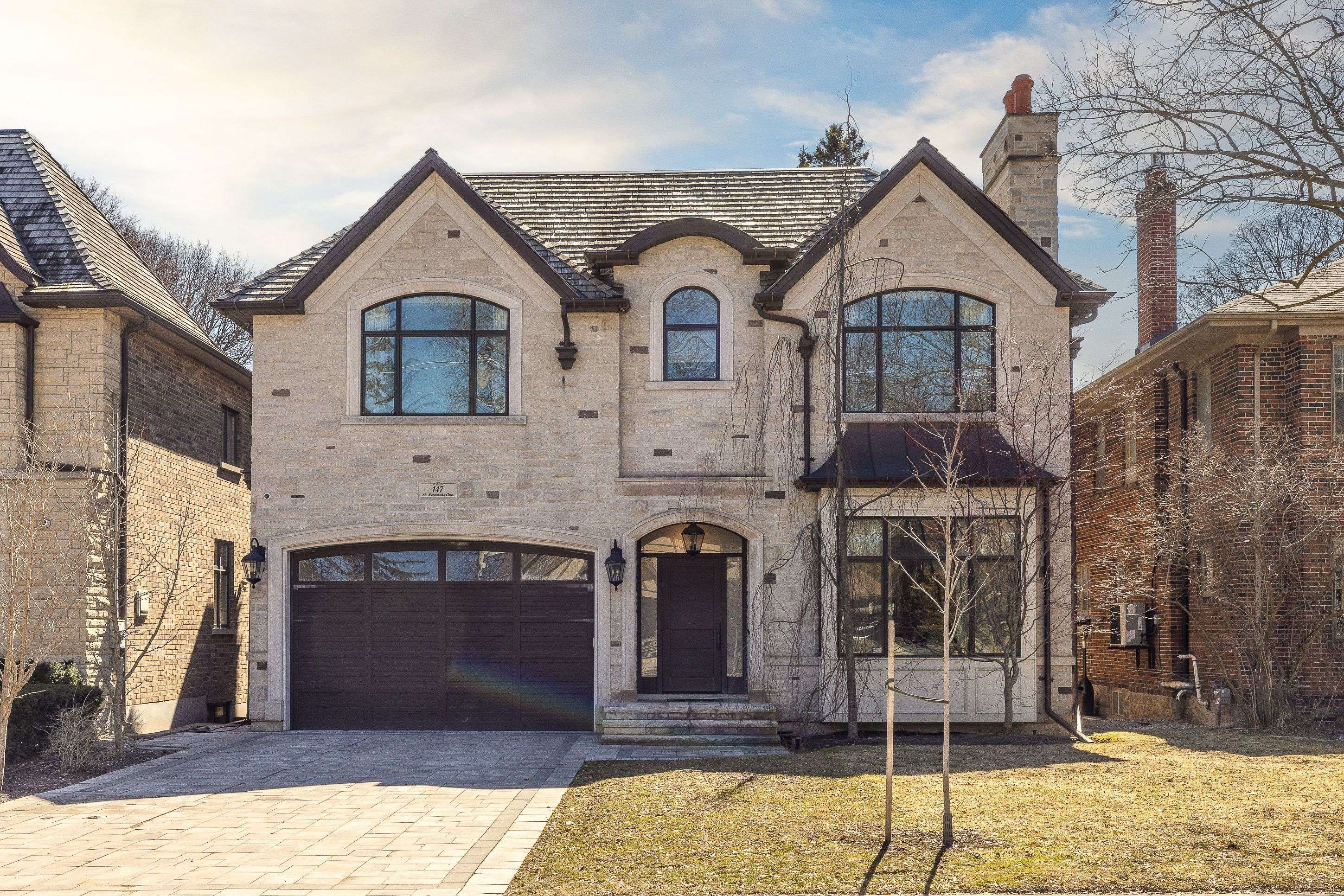 147 St Leonard's AVE, Toronto C04, ON M4N 1K6