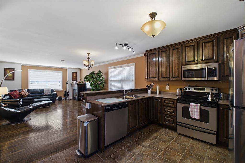 13 Corte Real Place, Mount Pearl, NL A1N 0C4