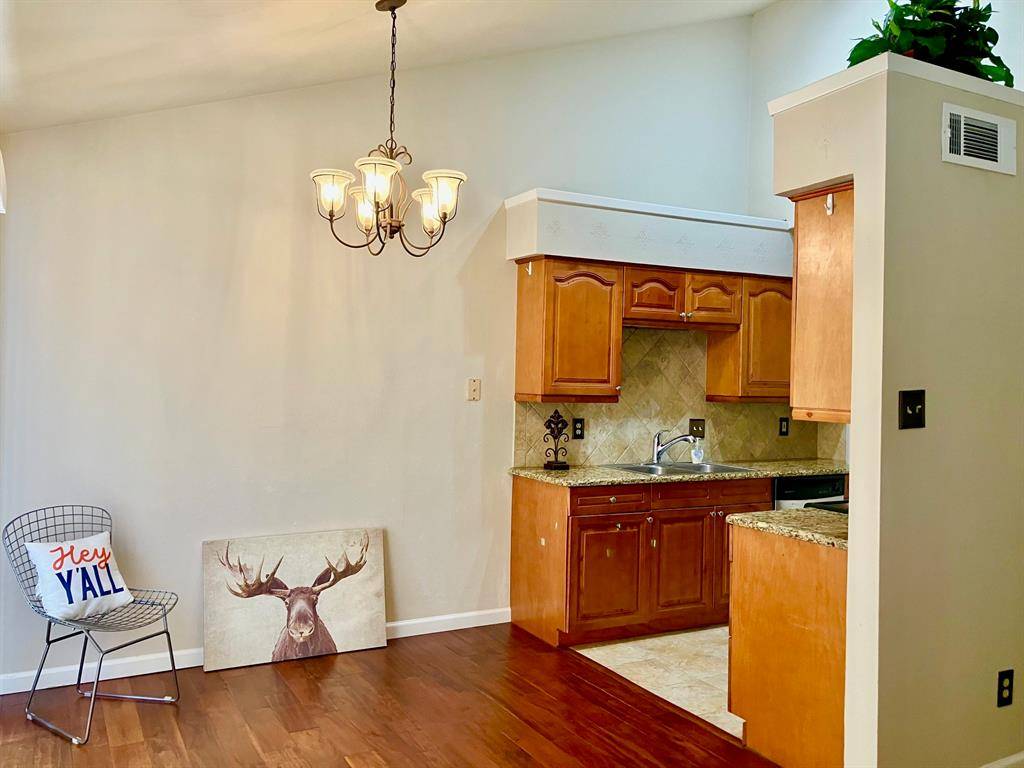 5664 Cedar Creek Drive, Benbrook, TX 76109