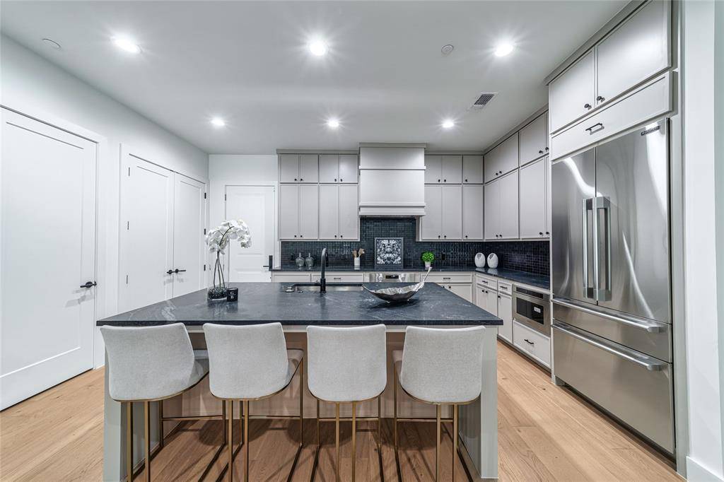 3601 Routh Street #1A, Dallas, TX 75219