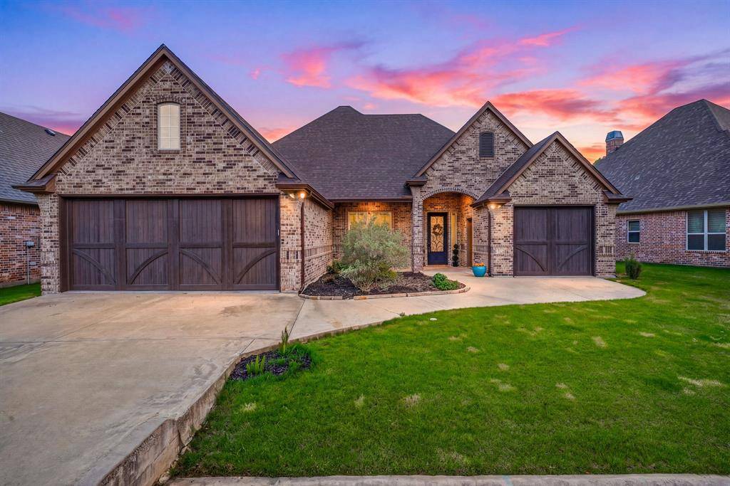 5711 Pebble Beach Drive, Granbury, TX 76049