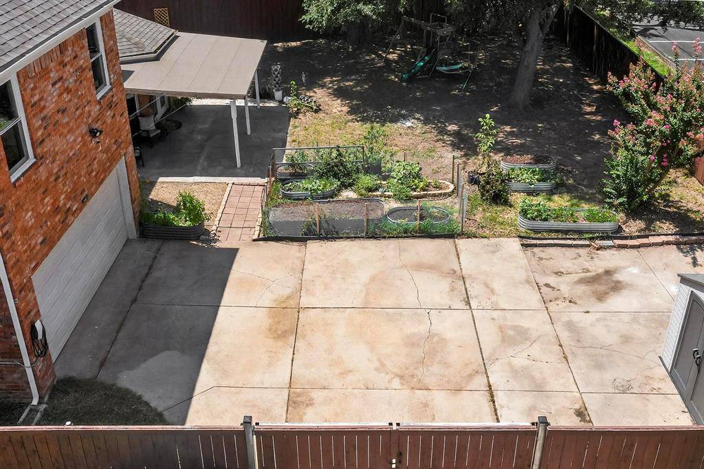 2221 Everglade Court, Carrollton, TX 75006