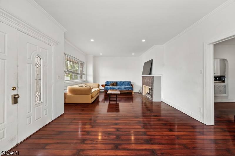 334 Brook Ave, Passaic City, NJ 07055