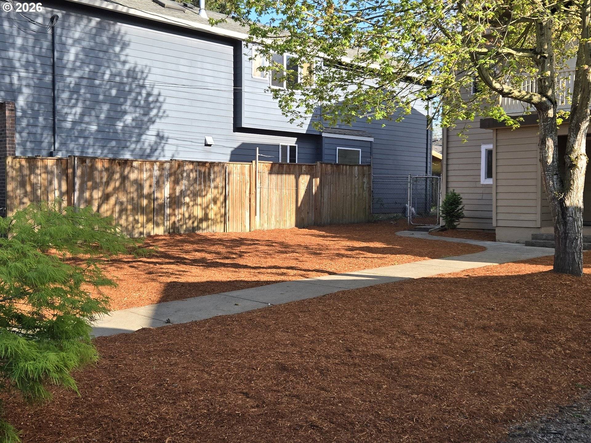 1330 N KILPATRICK ST, Portland, OR 97217