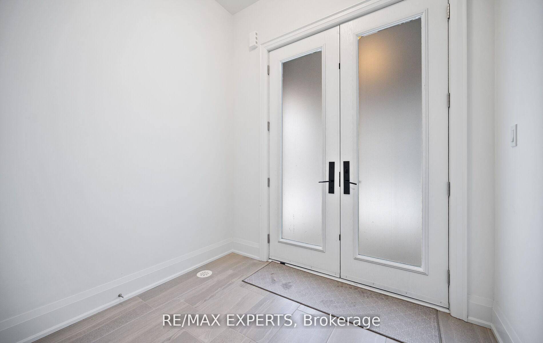 3304 Azam WAY, Oakville, ON L6M 4K1