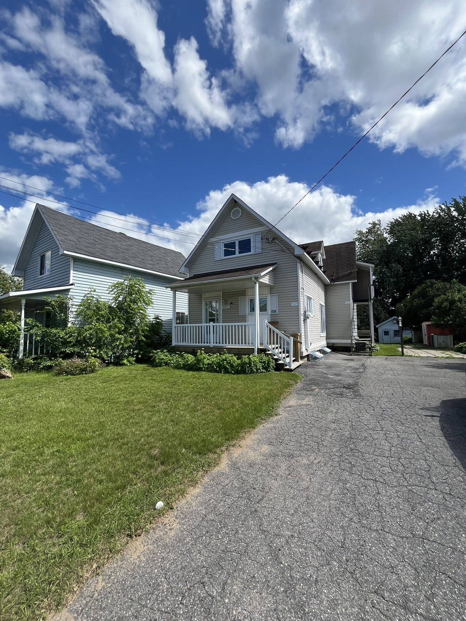 927 Laurier ST #A, Clarence-rockland, ON K4K 1V6