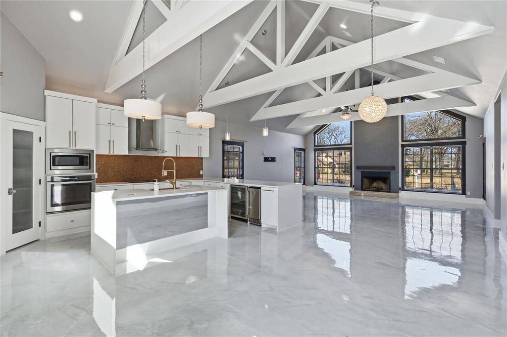 310 Splitrail Drive, Mabank, TX 75143