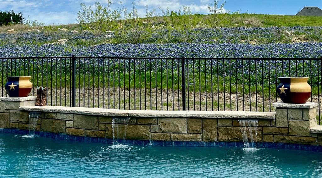 12741 Bella Roma Drive, Fort Worth, TX 76126