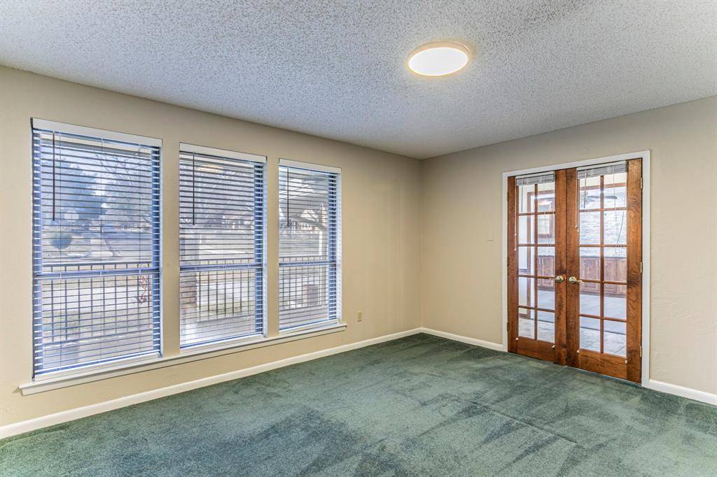 1112 Spring Lake Drive, Duncanville, TX 75137