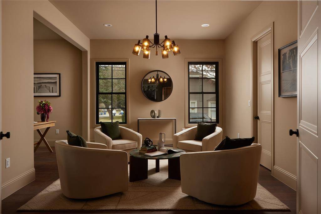 6201 Lakeshore Drive, Dallas, TX 75214