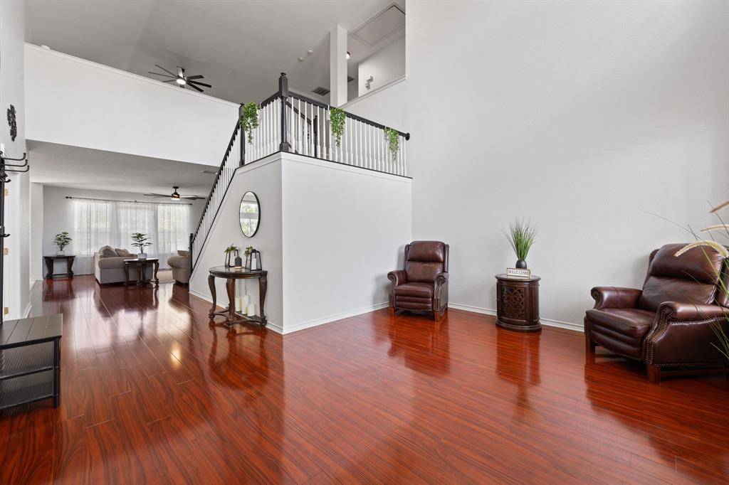 7722 Labrador Drive, Arlington, TX 76002