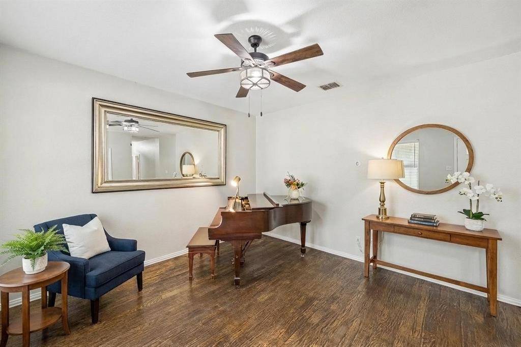 2335 Maserati Drive, Frisco, TX 75033